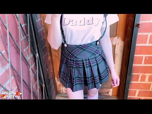 ❤️ Schoolgirl nyedot kontol rumiyin lan jancok tinimbang kelas. Seks ing kita% jv.dickies-shop.ru%